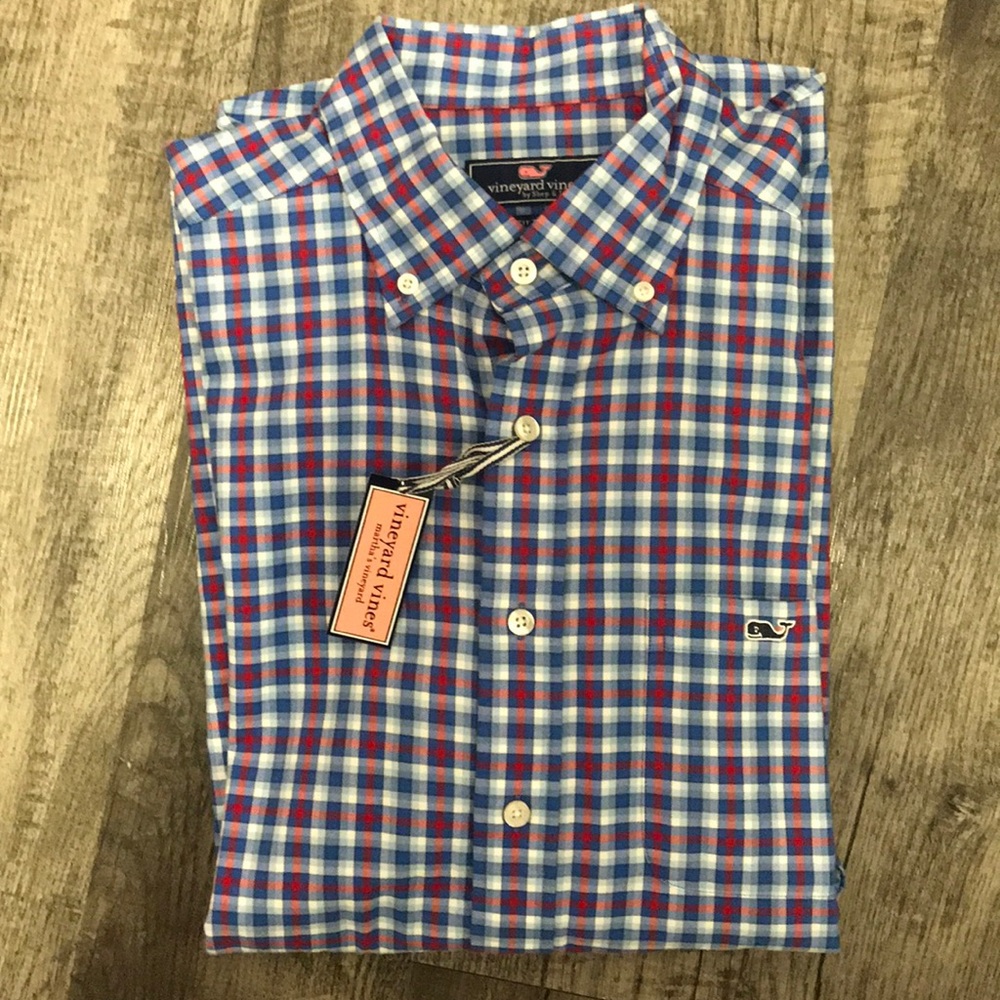 NWT Vineyard Vines Men’s M button down shirt
